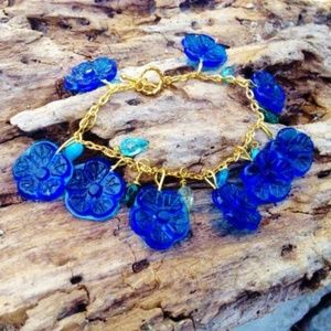 Blue Flower Glass Charm bracelet